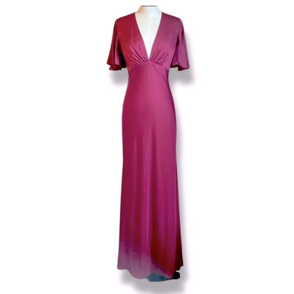 NWT IEENA Mac Duggal Raspberry Red Satin Flutter Sleeve Evening Gown Size 12 - Picture 2 of 7